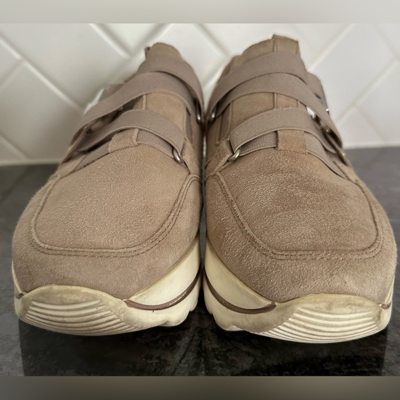 Gabor Women’s Beige Suede Shoe size 4.5 UK and size 7 in US. - Picture 2 of 11